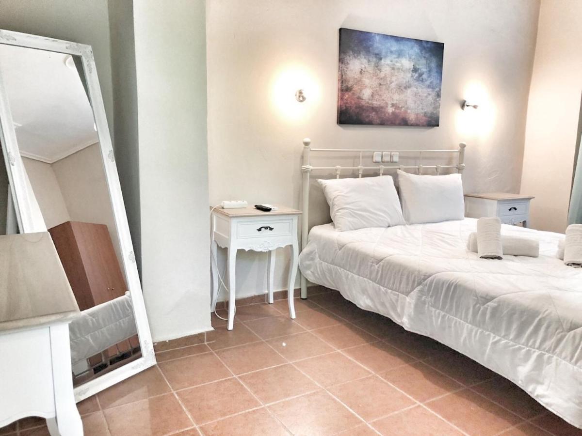 Hotel Kastri Garden Apartment 루트라 에디프수 외부 사진